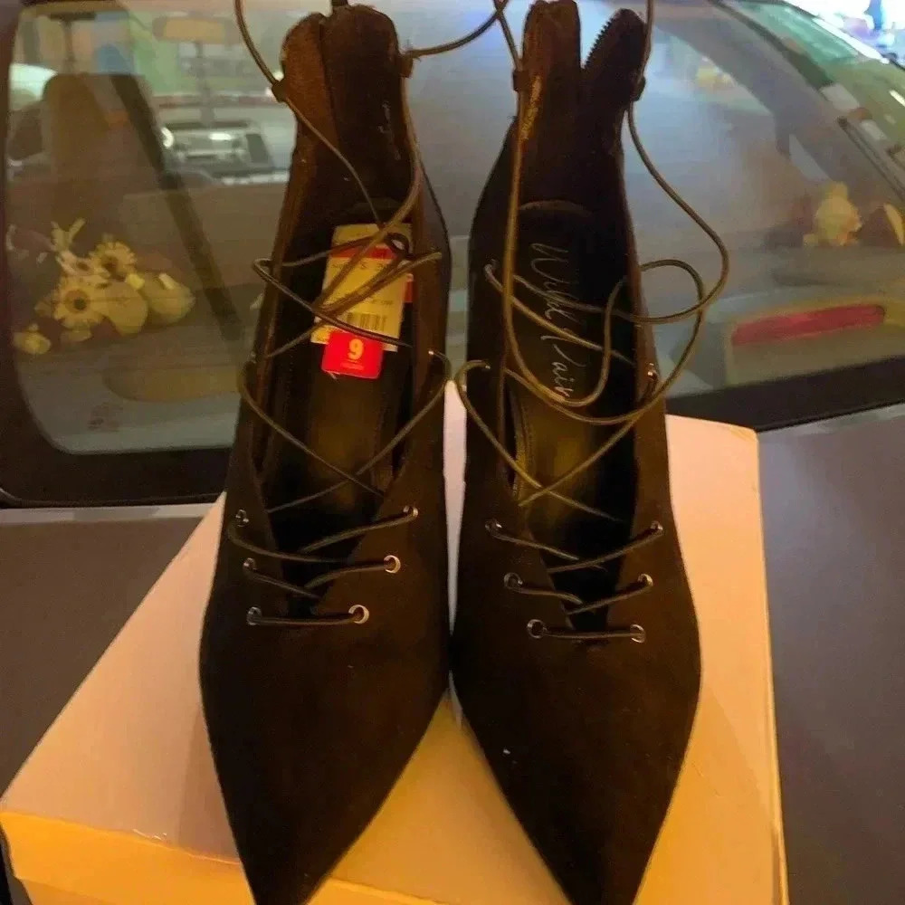 Wild Pair Women’s Heels Size 9